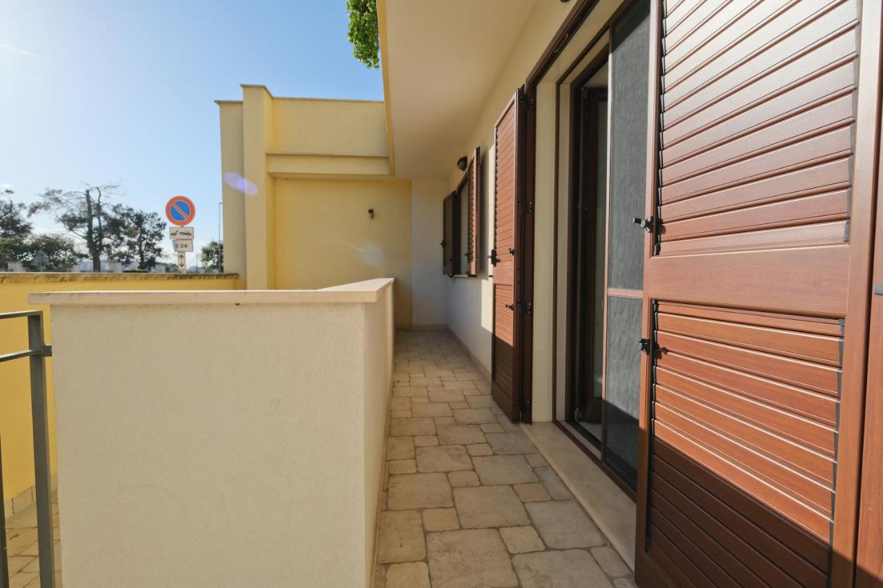 Modern House - 5 Stelle - Posto Auto Privato Apartamento Brindisi Exterior foto